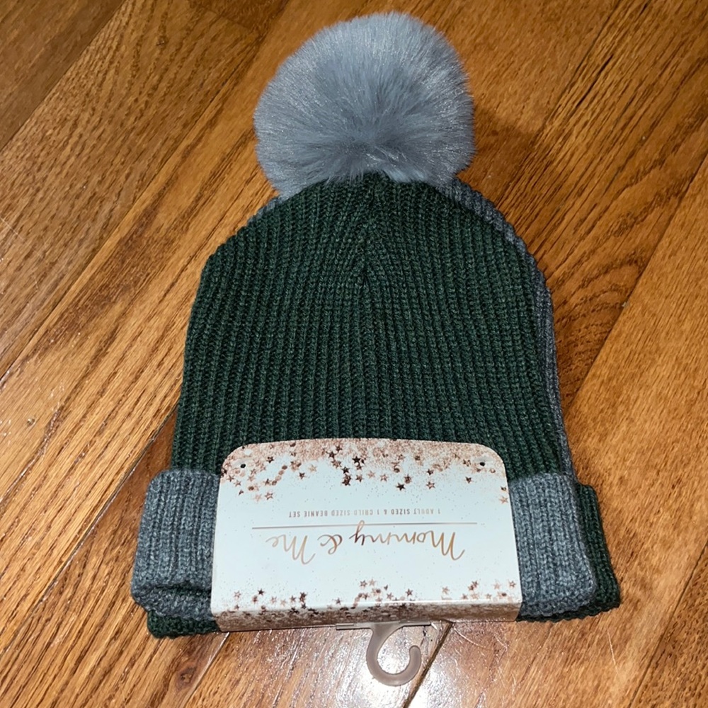 NWT mommy & me matching winter hat set